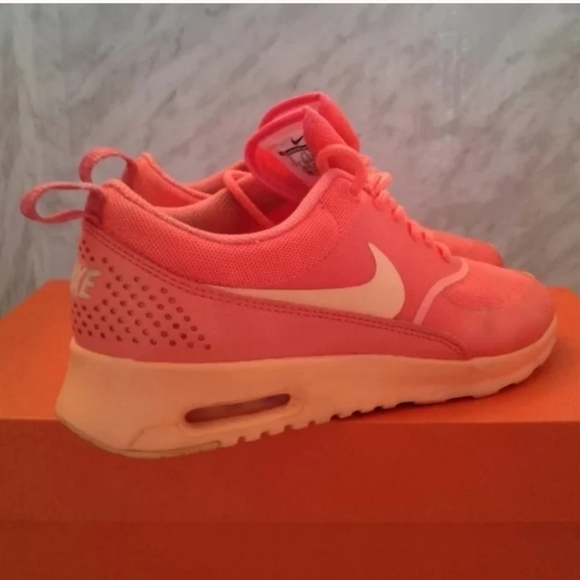 Nike Air Max Thea Womens Shoes Size 6 599409-801 Hot Lava/Sunset Glow sneakers - Picture 3 of 7